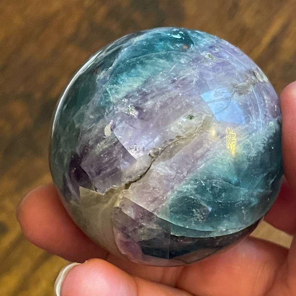 Beautiful natural fluorite healing sphere - Picture 3 of 13